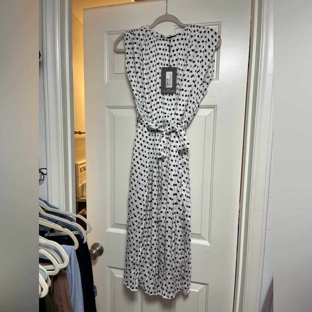 Pleated midi Dress $35